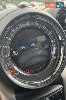 Позашляховик / Кросовер MINI Countryman 2015 в 