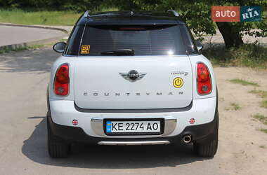 Внедорожник / Кроссовер MINI Countryman 2015 в 