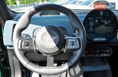 Позашляховик / Кросовер MINI Countryman 2024 в 