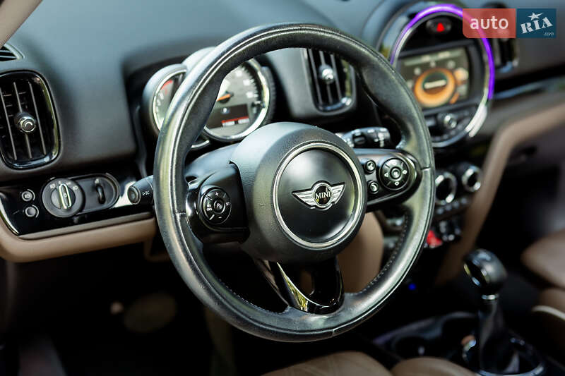 Хэтчбек MINI Countryman 2017 в Запорожье