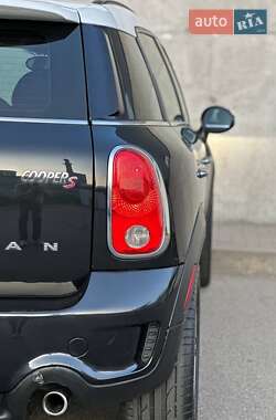 Внедорожник / Кроссовер MINI Countryman 2015 в 