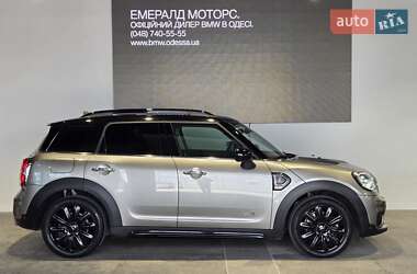 Хэтчбек MINI Countryman 2019 в 
