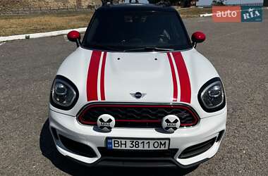 Хэтчбек MINI Countryman 2018 в 