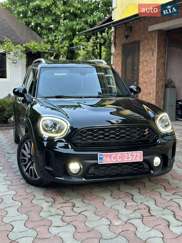 Хэтчбек MINI Countryman 2017 в 