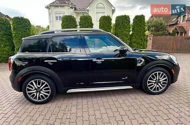 Хэтчбек MINI Countryman 2017 в 