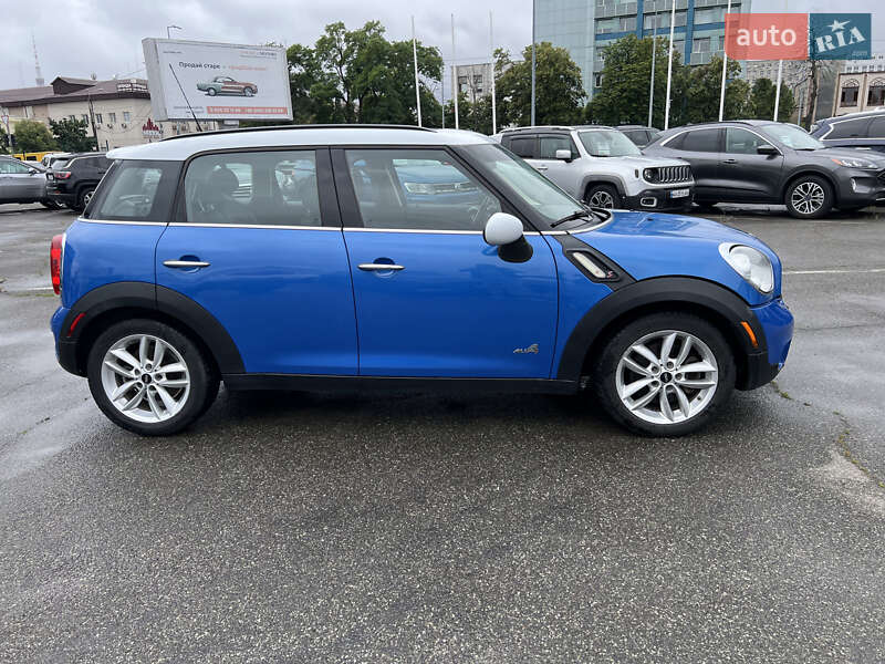 Хэтчбек MINI Countryman 2013 в Киеве