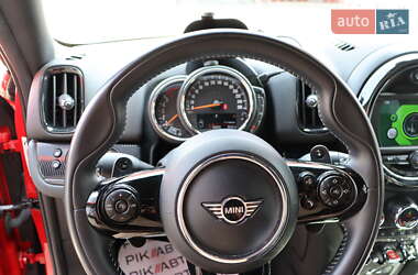 Хэтчбек MINI Countryman 2019 в 