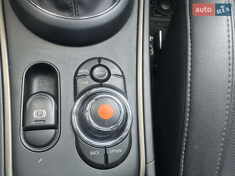 Хэтчбек MINI Countryman 2019 в Киеве фото 50 Хэтчбек MINI Countryman 2019 в Киеве