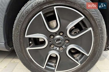 Внедорожник / Кроссовер MINI Countryman 2012 в 