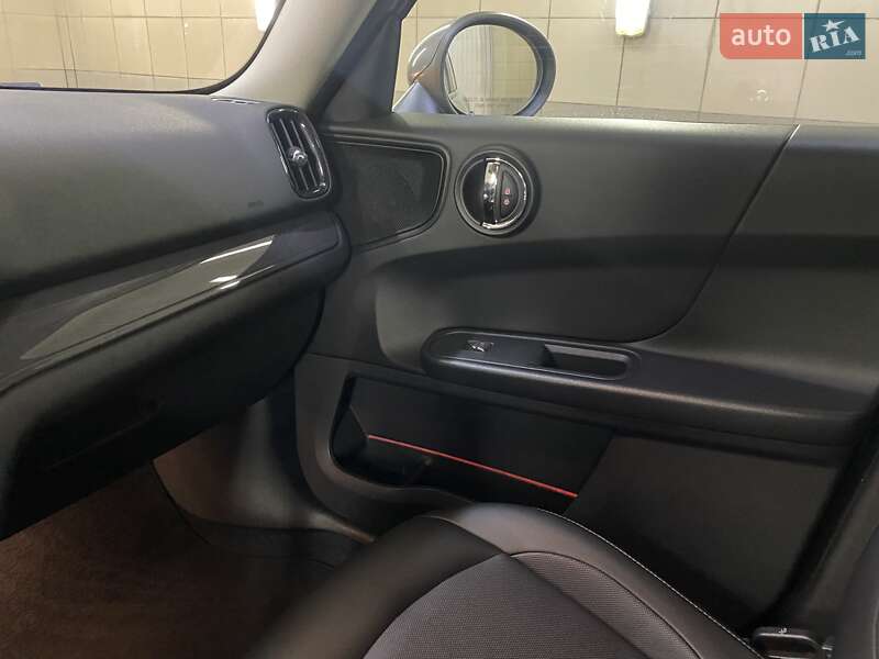 Хэтчбек MINI Countryman 2019 в Умани фото 35 Хэтчбек MINI Countryman 2019 в Умани