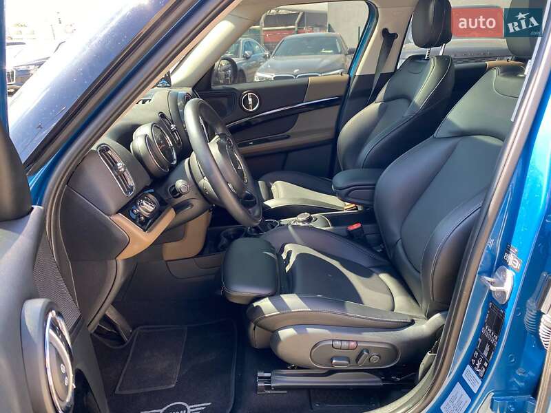 Хэтчбек MINI Countryman 2017 в Львове