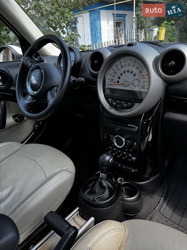 Позашляховик / Кросовер MINI Countryman 2011 в Глобиному
