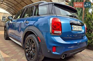 Хэтчбек MINI Countryman 2017 в 