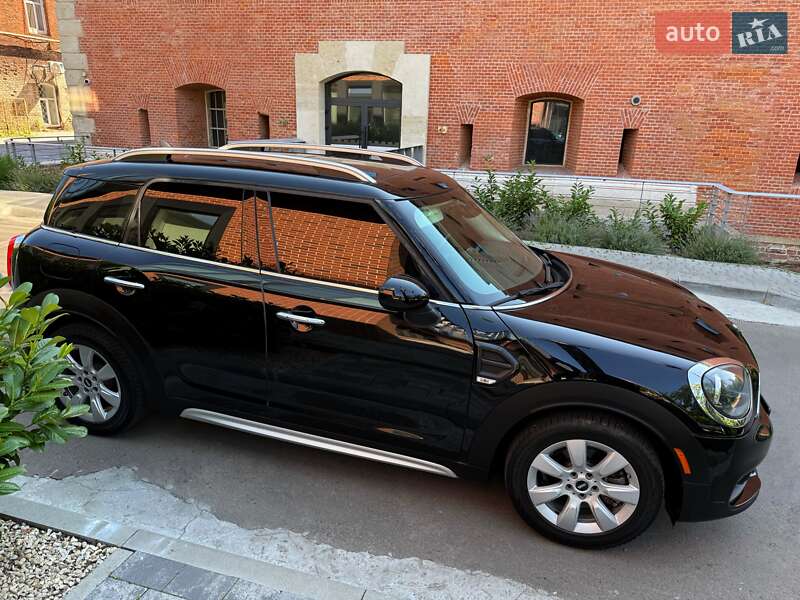 Хэтчбек MINI Countryman 2017 в Львове