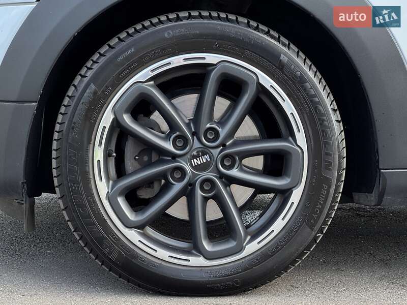 Внедорожник / Кроссовер MINI Countryman 2015 в Днепре фото 11 Внедорожник / Кроссовер MINI Countryman 2015 в Днепре