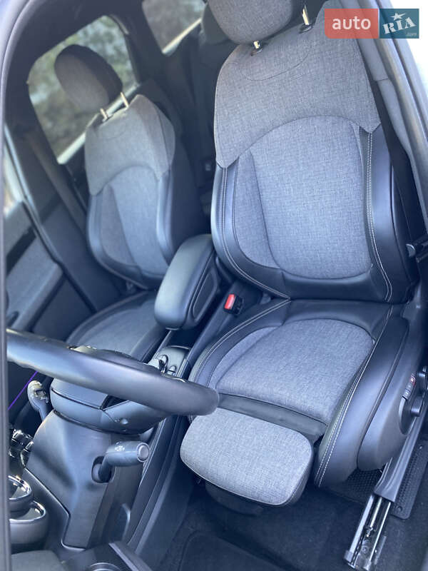 Хэтчбек MINI Countryman 2019 в Днепре