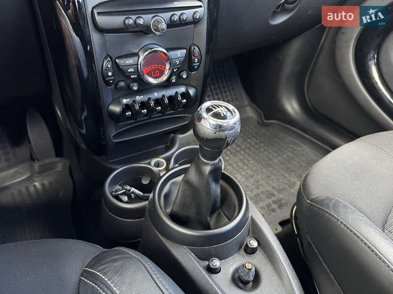 Внедорожник / Кроссовер MINI Countryman 2015 в Киеве