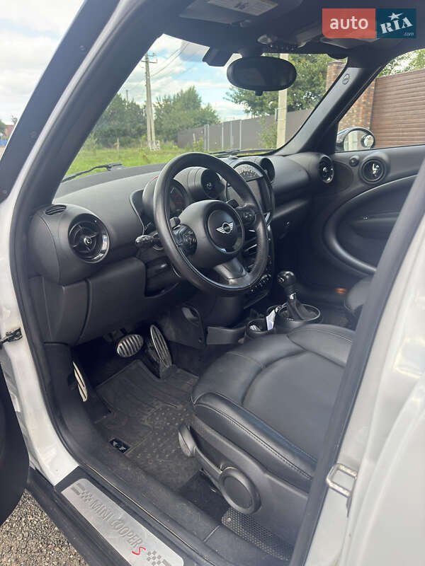 Внедорожник / Кроссовер MINI Countryman 2015 в Киеве фото 5 Внедорожник / Кроссовер MINI Countryman 2015 в Киеве
