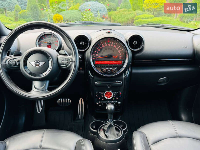 Внедорожник / Кроссовер MINI Countryman 2015 в Киеве