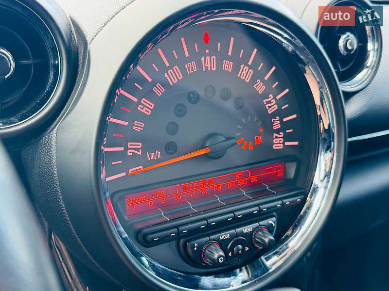 Внедорожник / Кроссовер MINI Countryman 2015 в Киеве