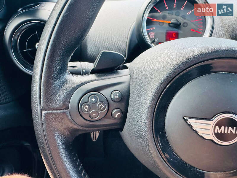 Внедорожник / Кроссовер MINI Countryman 2015 в Киеве