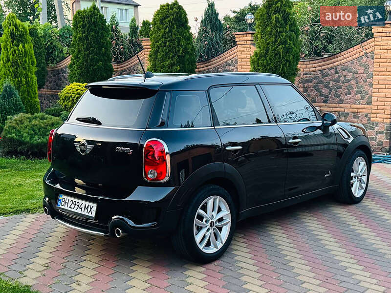 Внедорожник / Кроссовер MINI Countryman 2015 в Киеве
