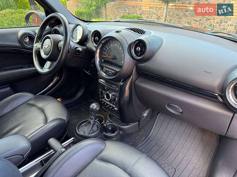 Внедорожник / Кроссовер MINI Countryman 2015 в Киеве
