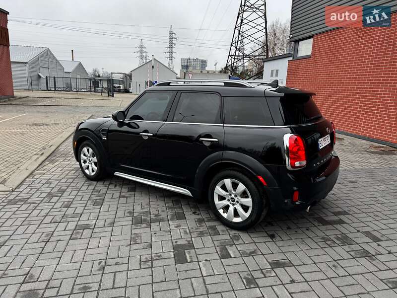 Хэтчбек MINI Countryman 2017 в Львове