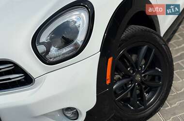 Внедорожник / Кроссовер MINI Countryman 2014 в 