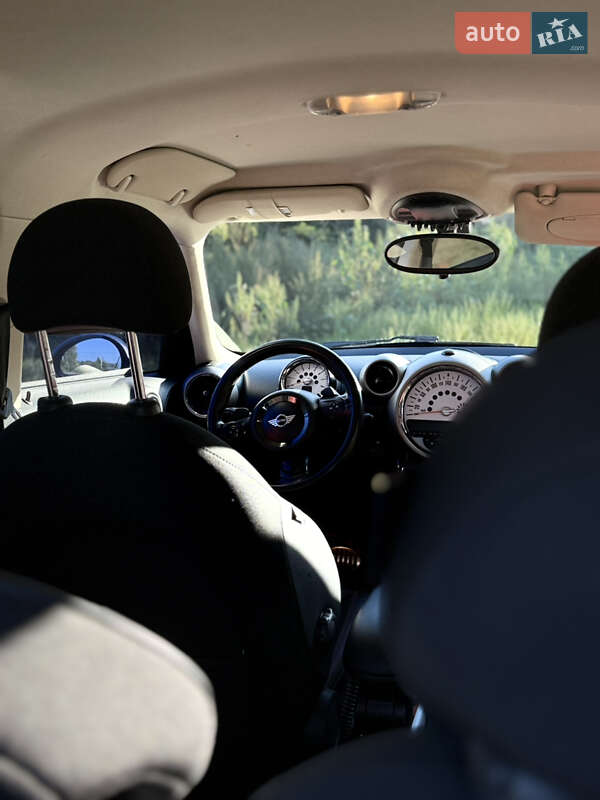 Внедорожник / Кроссовер MINI Countryman 2013 в Софиевской Борщаговке фото 8 Внедорожник / Кроссовер MINI Countryman 2013 в Софиевской Борщаговке