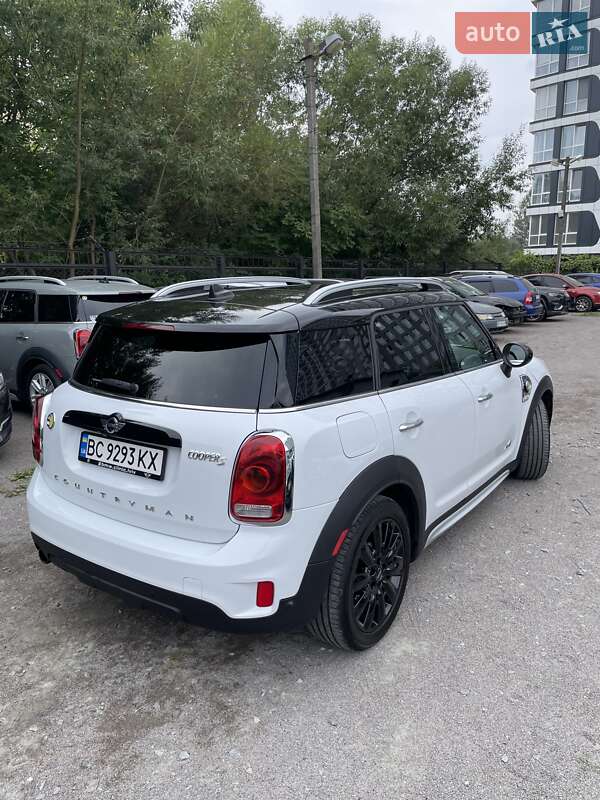 Хэтчбек MINI Countryman 2017 в Львове