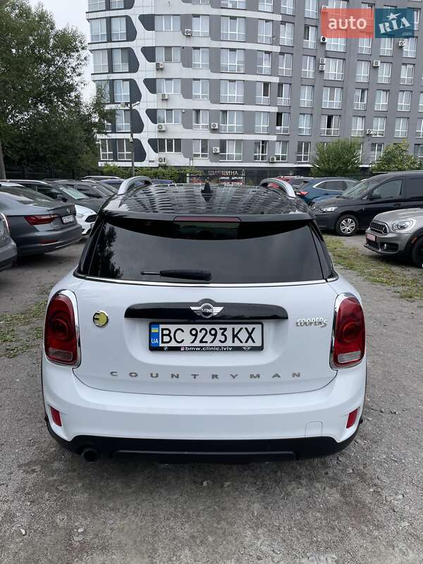 Хэтчбек MINI Countryman 2017 в Львове