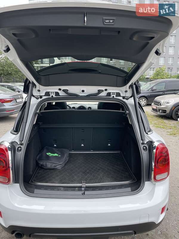 Хэтчбек MINI Countryman 2017 в Львове