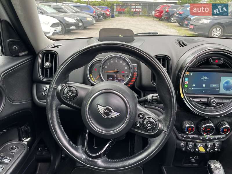 Хэтчбек MINI Countryman 2017 в Львове