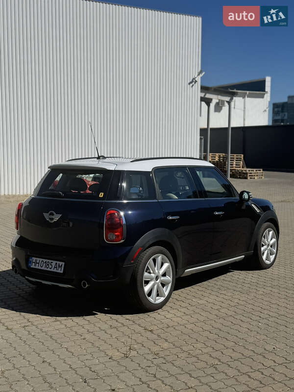 Внедорожник / Кроссовер MINI Countryman 2014 в Черноморске