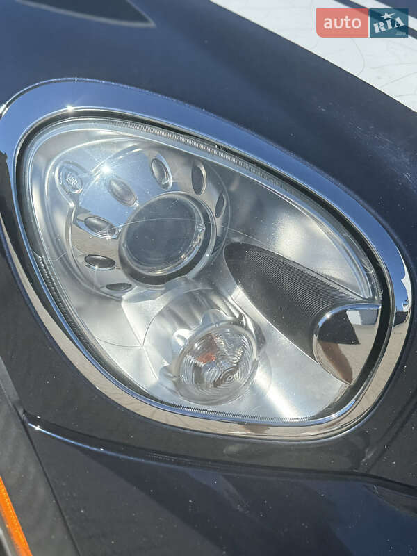 Внедорожник / Кроссовер MINI Countryman 2014 в Черноморске