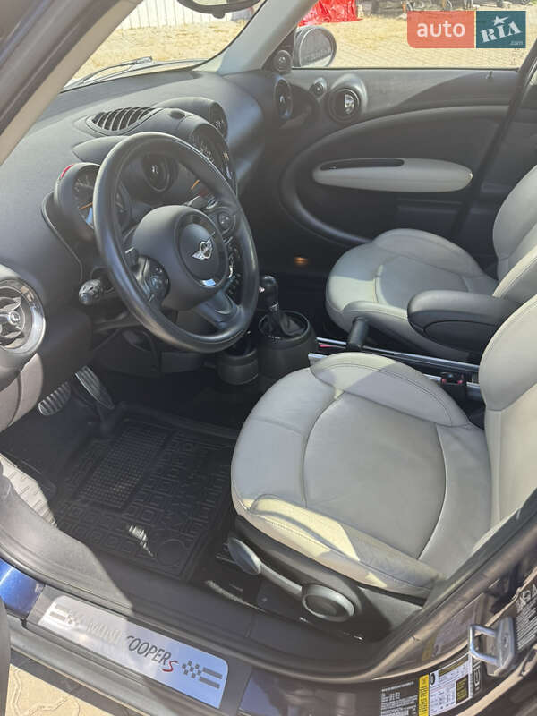 Внедорожник / Кроссовер MINI Countryman 2014 в Черноморске