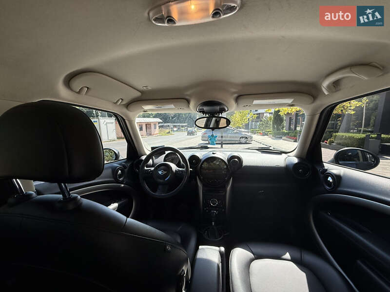 Внедорожник / Кроссовер MINI Countryman 2015 в Ужгороде