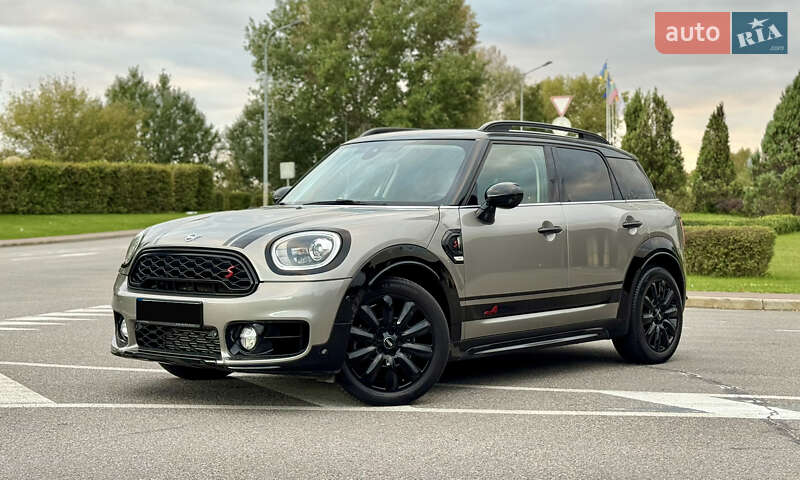 Хэтчбек MINI Countryman 2019 в Киеве