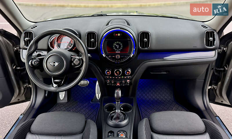 Хэтчбек MINI Countryman 2019 в Киеве