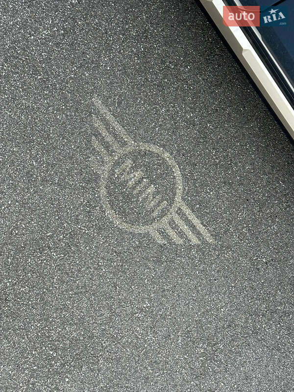 Внедорожник / Кроссовер MINI Countryman 2024 в Киеве