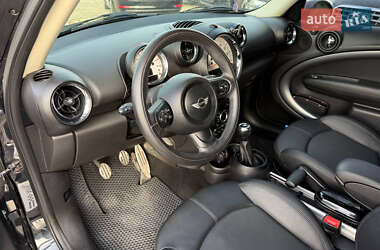 Позашляховик / Кросовер MINI Countryman 2013 в  фото 16 Позашляховик / Кросовер MINI Countryman 2013 в