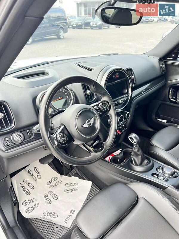 Хэтчбек MINI Countryman 2017 в Львове