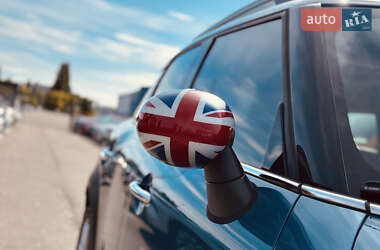 Хэтчбек MINI Countryman 2019 в 