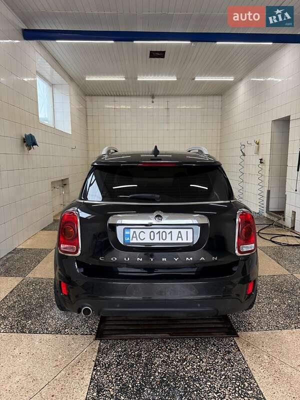 Хэтчбек MINI Countryman 2018 в Кривом Роге