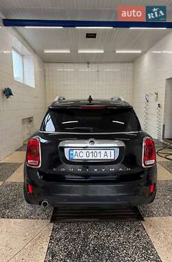 Хэтчбек MINI Countryman 2018 в 