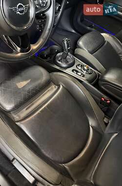 Хэтчбек MINI Countryman 2018 в 