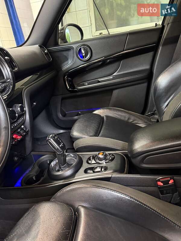 Хэтчбек MINI Countryman 2018 в Кривом Роге