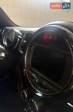 Хэтчбек MINI Countryman 2018 в 