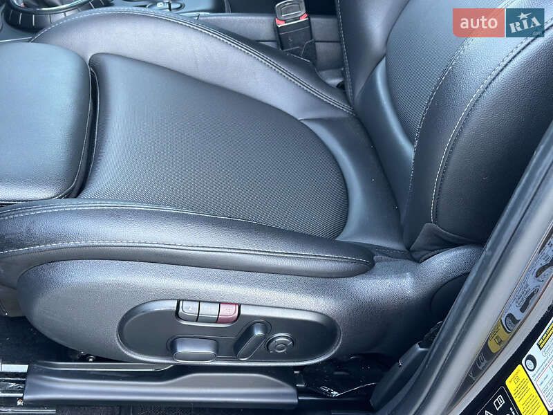 Хэтчбек MINI Countryman 2017 в Черновцах